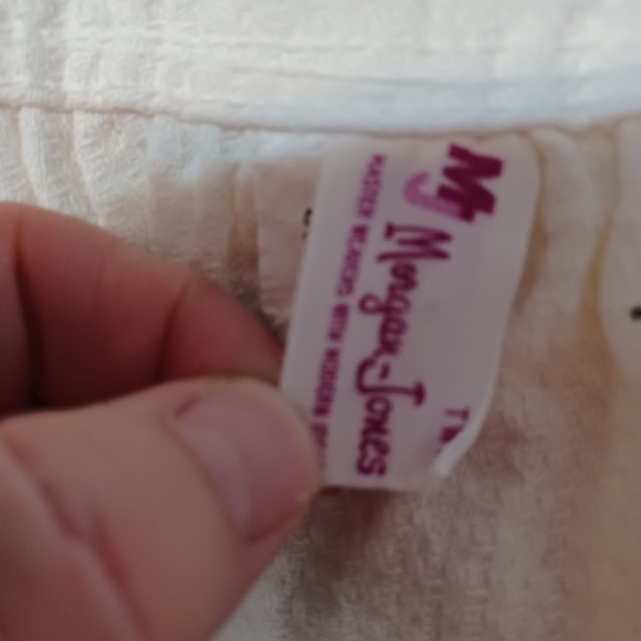 Vintage twin size bedspread, Morgan Jones. - Picture 4 of 5